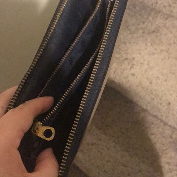 Marc by Marc Jacobs blue colorblock wallet - Picture 8 of 9